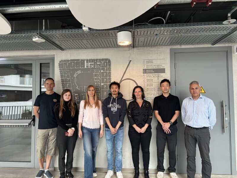 Osmoze projects' visitors at institute of Atomic Physics and Spectroscopy, FST, UL